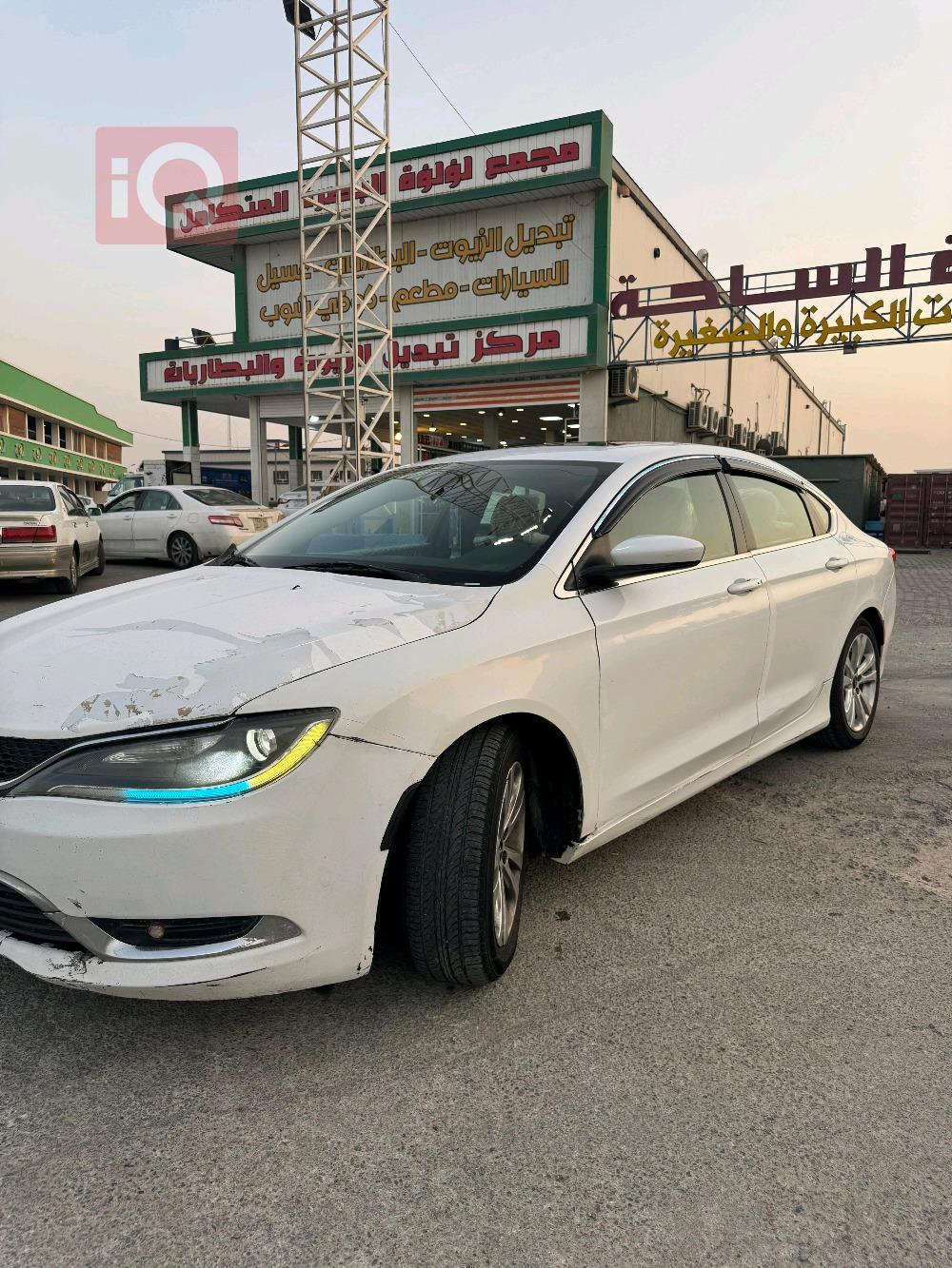 Chrysler 200